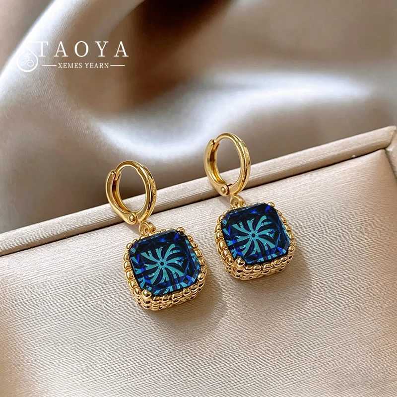 2026 New Design Blue Square Crystal Pendant Gold Color Earring Clasp For Women and Girls Luxury Jewelry Summer Trend cessory M260922