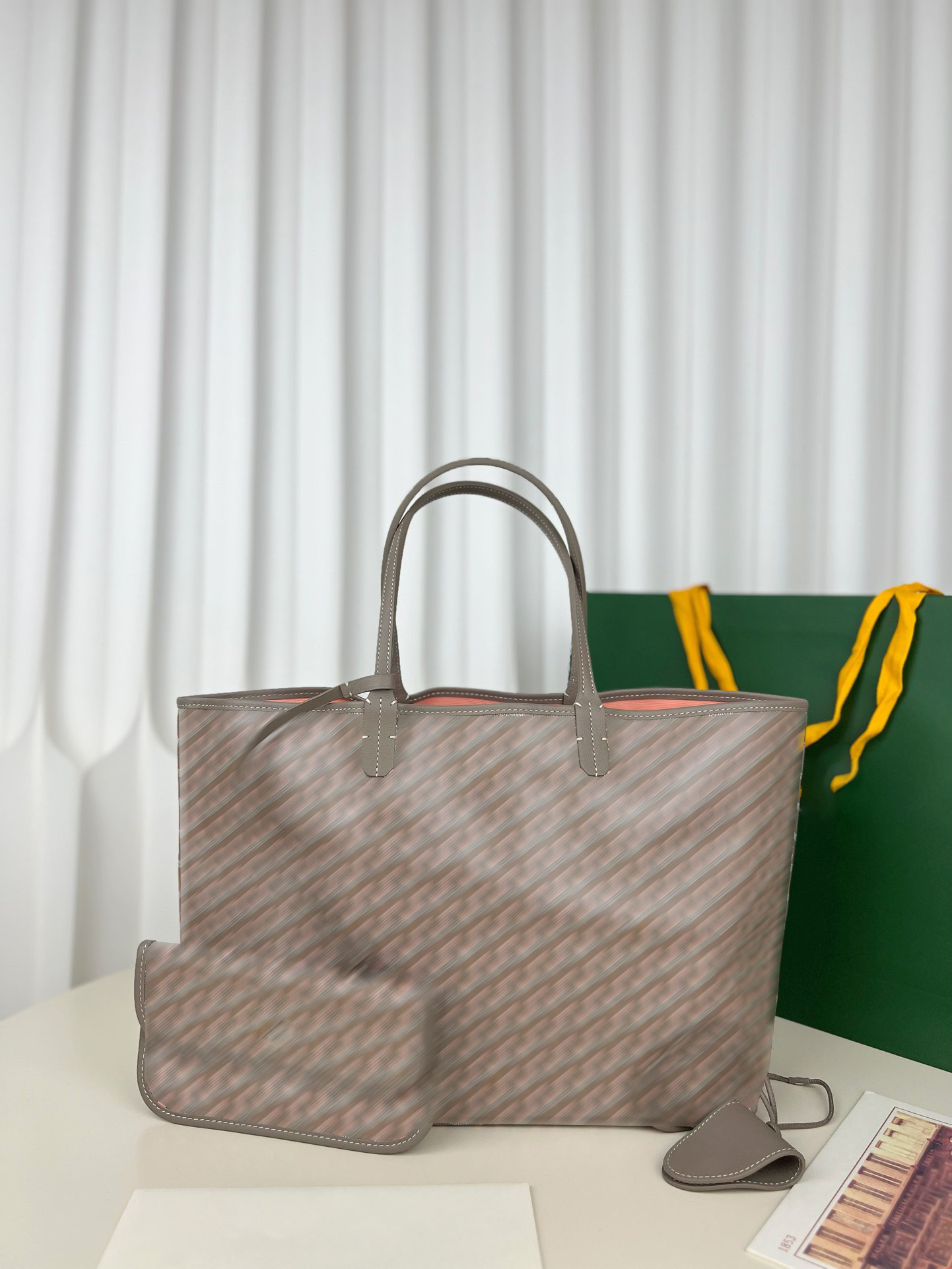 10A Top-Quality Designer Women's Bag, Large Capacity, Fashionable and High-End, Professional and Casual Styles, Elegant and Beautiful