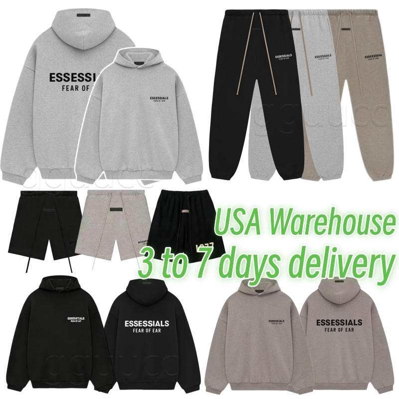 Designer Mens Essential Hoodie Set Shorts Shirts Pantaloncini Swim Essential Shorts Tracksuit Pullover Street Style High Quality Mens Clothes