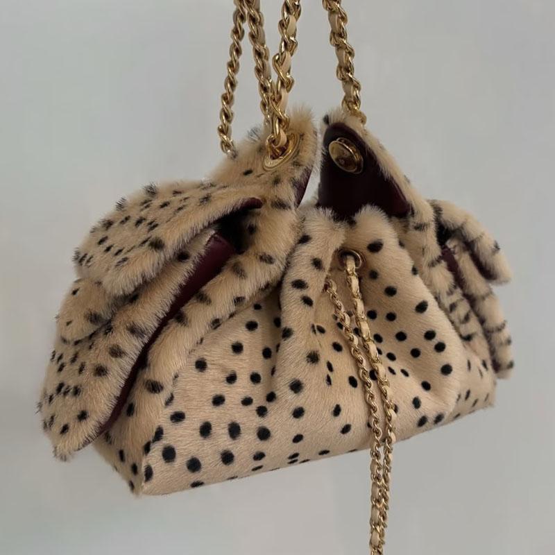 Luxury Designer Hobos Bucket bag Ladies Leopard Print Classic Faux Fur Buckets Bag Winter Fashion Fluffy Drawstring Crossbody Chain Clutch Plush Sho
