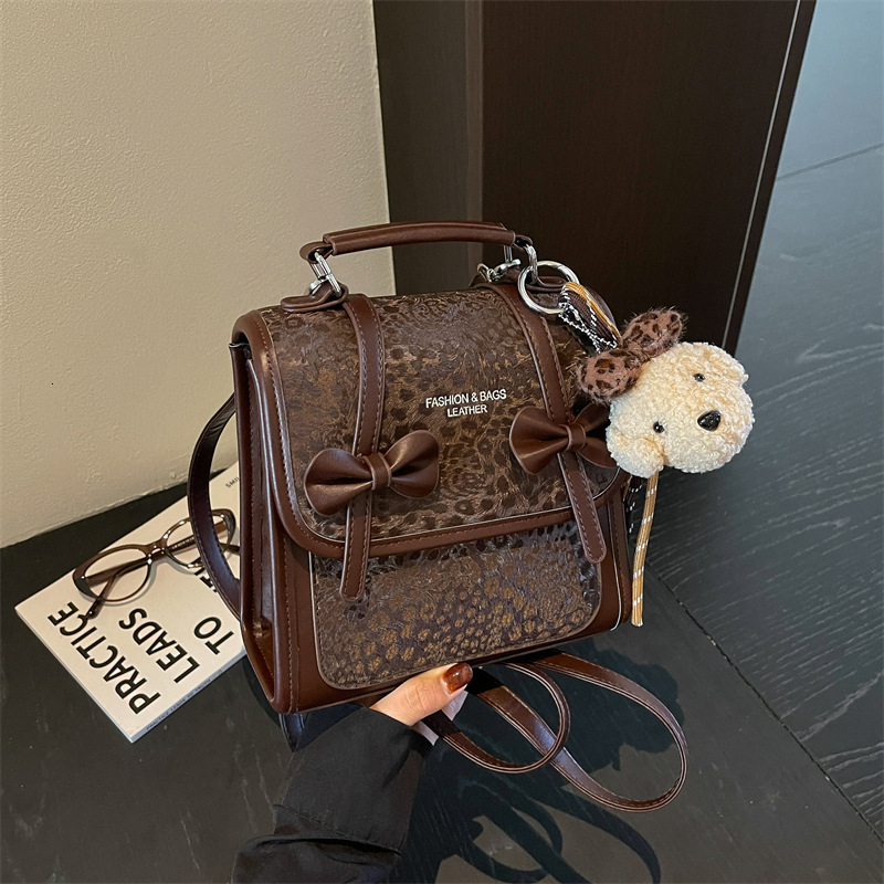 Korean-style bowknot stylish solid color simple backpack for women, 2026 new model, unique designer bag casual high-appearance crossbody bag