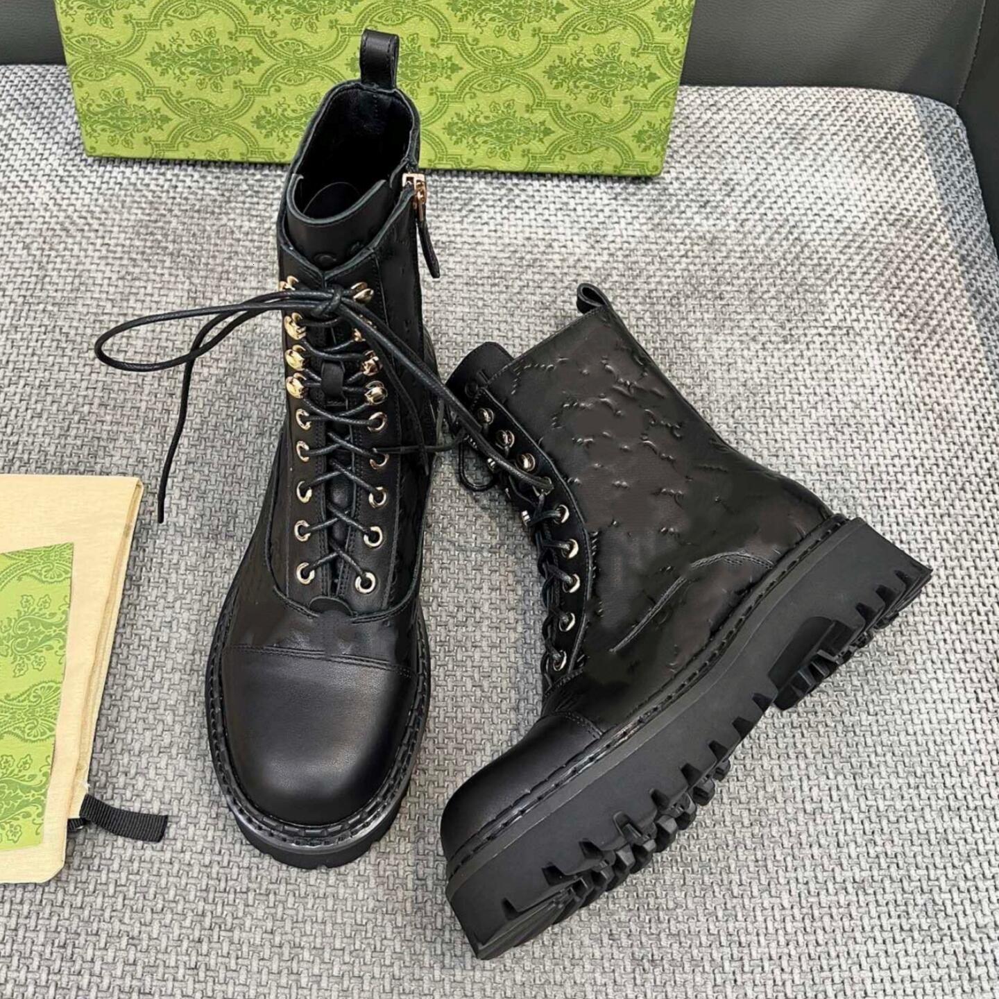 Platform Shoe Designer Luxury Chunky Boot Moto Street Outdoor Winter Womens Adult Fashion Rock Punk Thick Sole Rubber Grey Blue Green Yellow Red Cas
