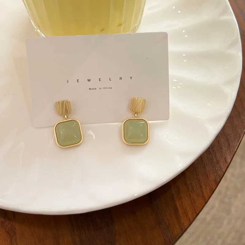 New Feminine Style Short 925 Silver Needle Gold Plated Imitation Hetian Qingyu Earrings Geometrically Simple Gold Earrings M260922