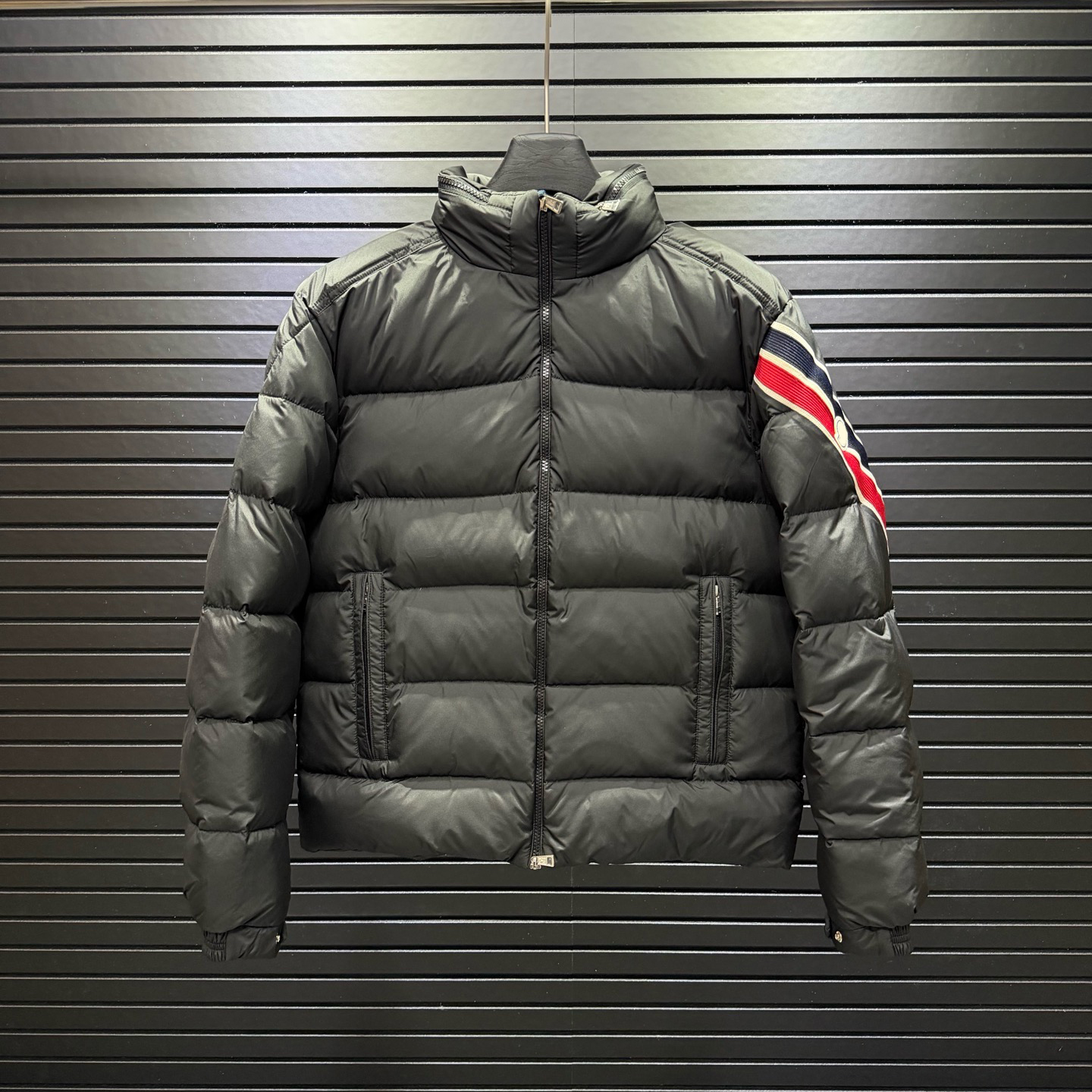 designer Men's and women's new arm embroidered logo down jacket Men's standing Lightweight collar red, white, blue ribbon down windpr