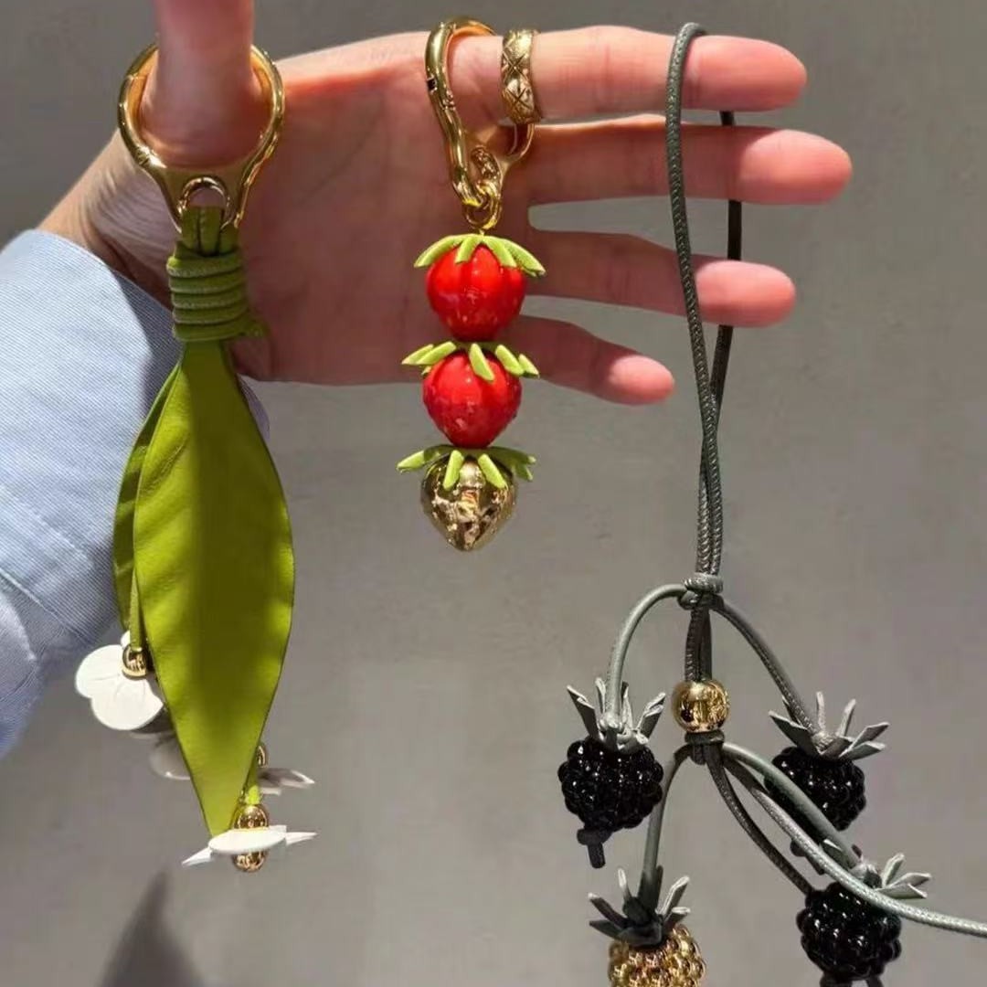 Designer Keychain for Women Bag Charm Leather Fruit Flower Pendant Strawberry Lavender Yellow Floral Keychain Green Cord Handbag Accessory Gift