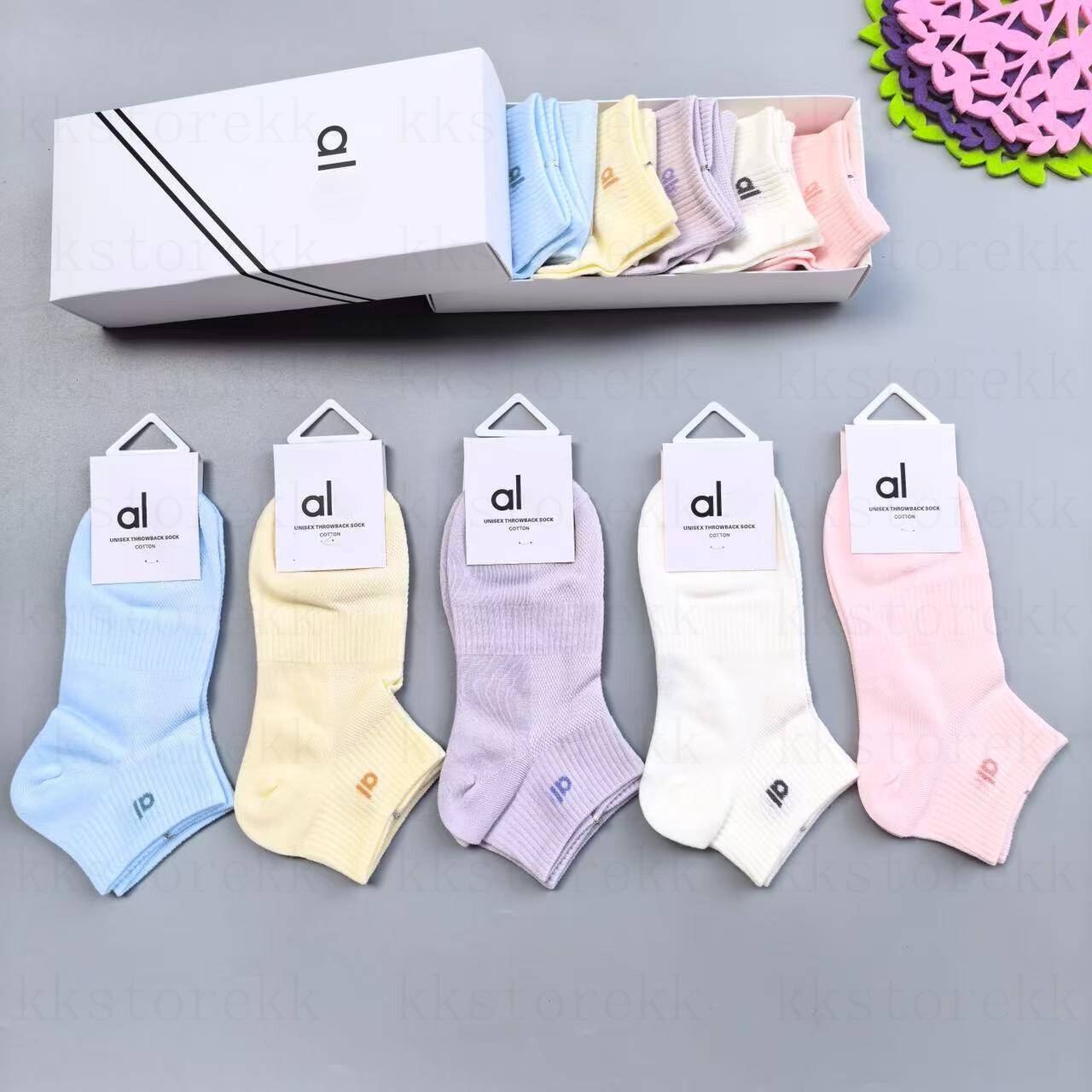 5 pairs Men's Designer alolynessity socks women Autumn and Winter Warmth Mens Womens socks Embroidery Designers classic letter Sports socks Who