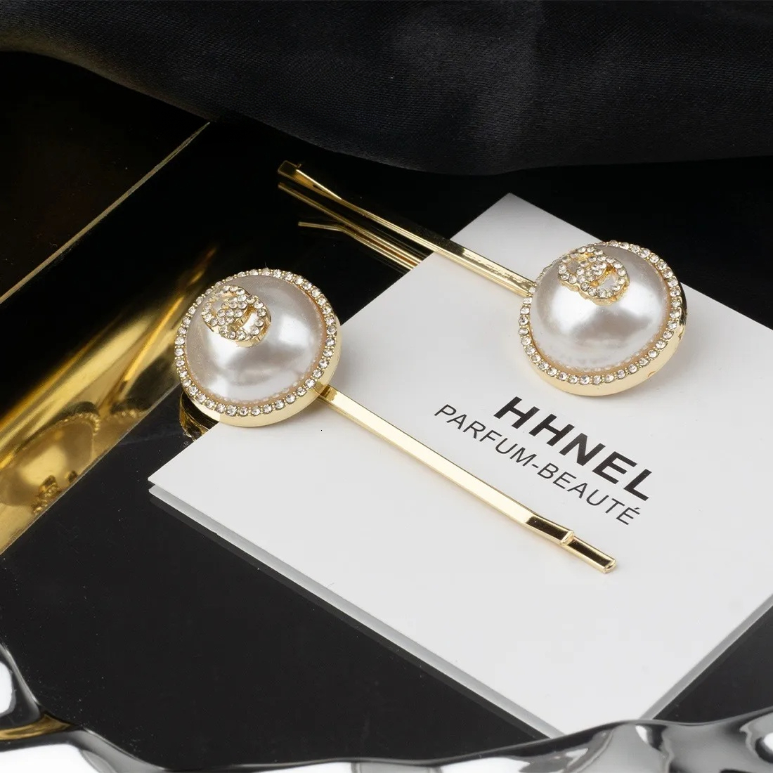 20362 Pcs/Set Designer Classic Fashion Temperament Pearl Hair Simple One Word Clip