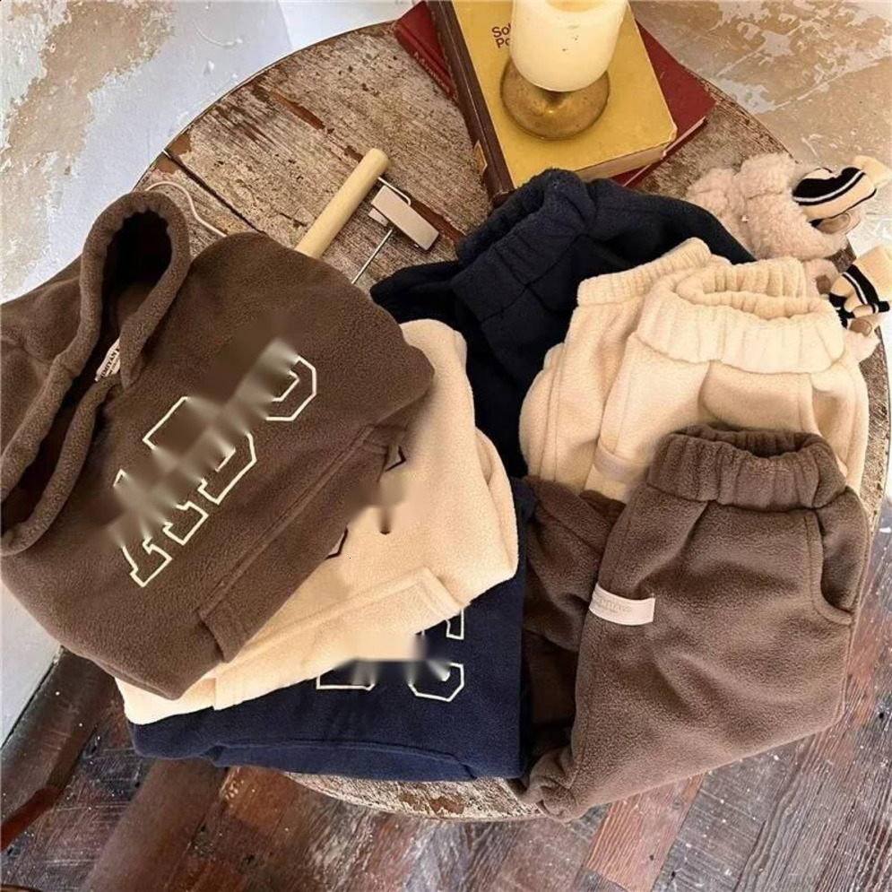 2026 New Boy Girl Hooded cologne Set Hoodiepant 2Pcs Infant Toddler Child Warm Fleece Home Suit Winter Spring perfume Baby Clothes 1 10Y Designer 00