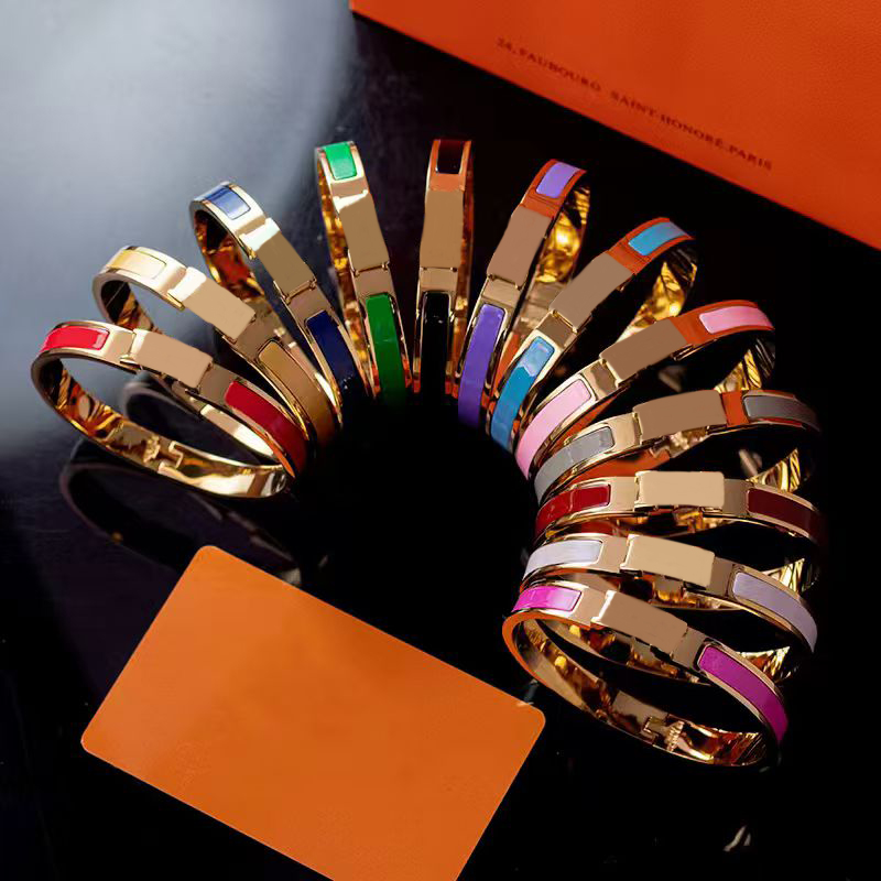 Marque H Bracelet de haute qualité en or 18 carats Bracelet à breloques 8mm vêtements de fête quotidiens bijoux de créateur pour les femmes