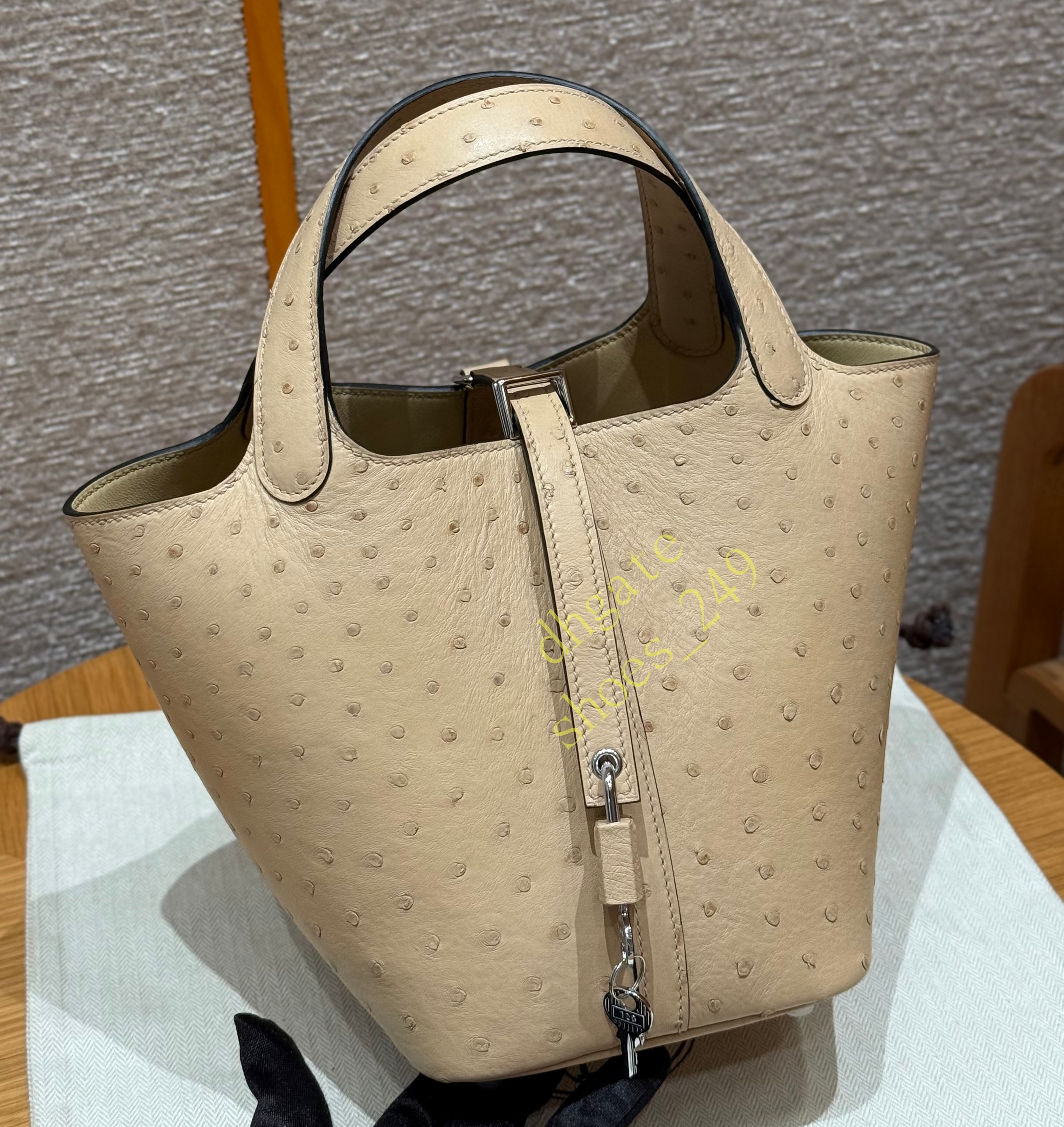 10a bags designer women bag totebag designer women's bag shopping bag genuine leather ostrich skin luxury bag Hand-wax thread sewing black bag
