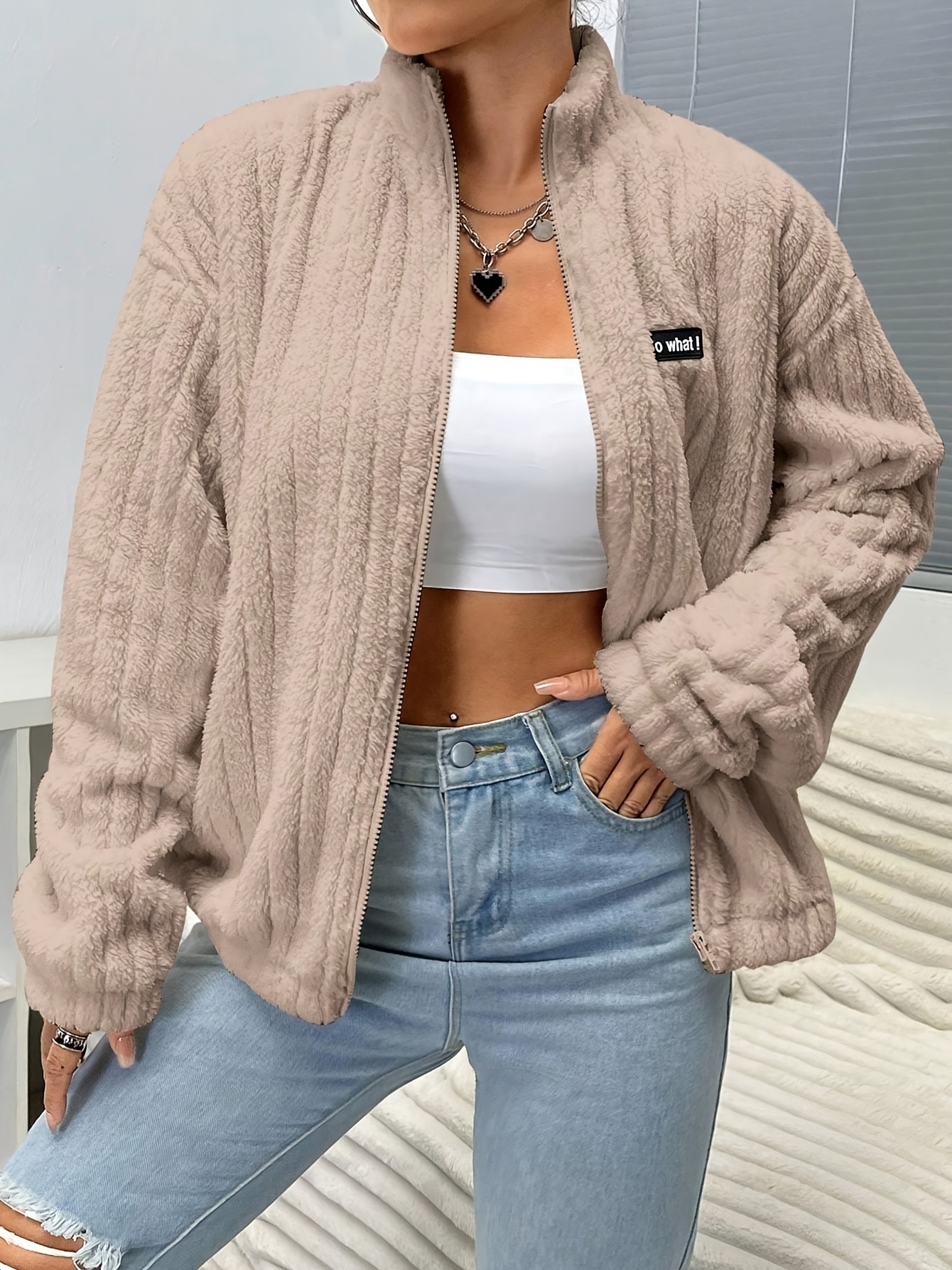 Women's White Stand Collar Zip Up Fleece Jacket, Autumn Winter Casual Loose Short Letter Patch Thickened Coral Fleece Cardigan Top