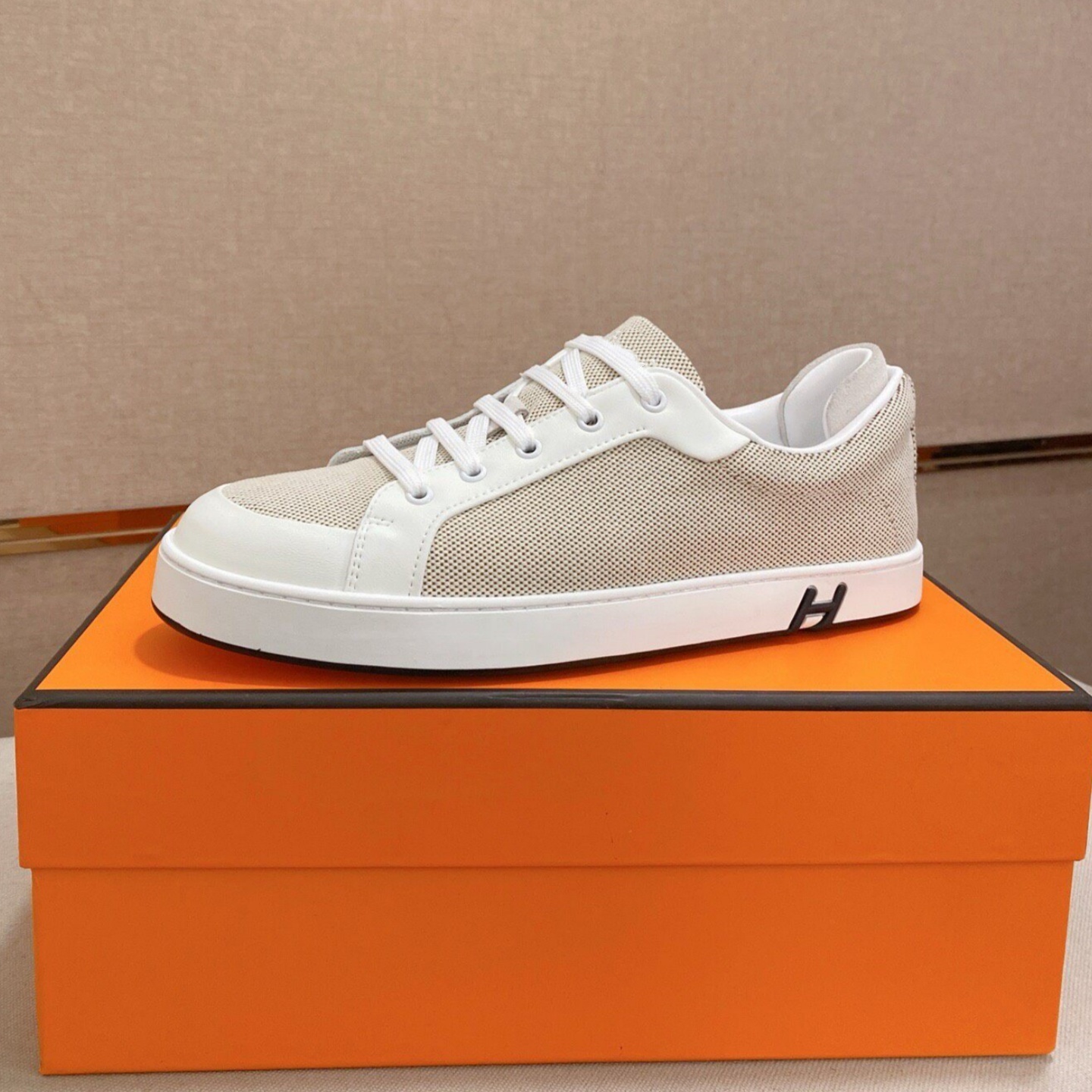 Trainer Shoe Luxury Designer Navy Fabric White Lace Low Kid Top Sneakers Athletic Sports Tennis Skate College Youth Adult Modern Stylish New Quality