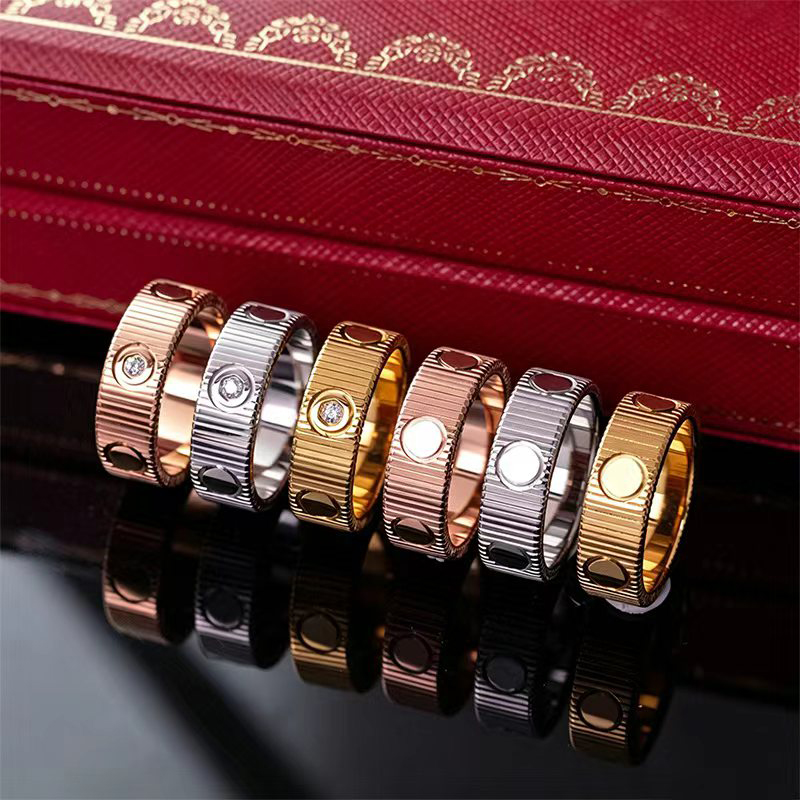 Bague d'amour de marque de styliste pour femmes, bague en diamant en or 18 carats de haute qualité, bijoux de luxe à la mode, cadeau