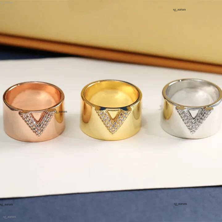 Love ring Titanium Stainless Steel for Women Men Couples Cubic Zirconia Wedding Rings Fashion Jewelry Supply
