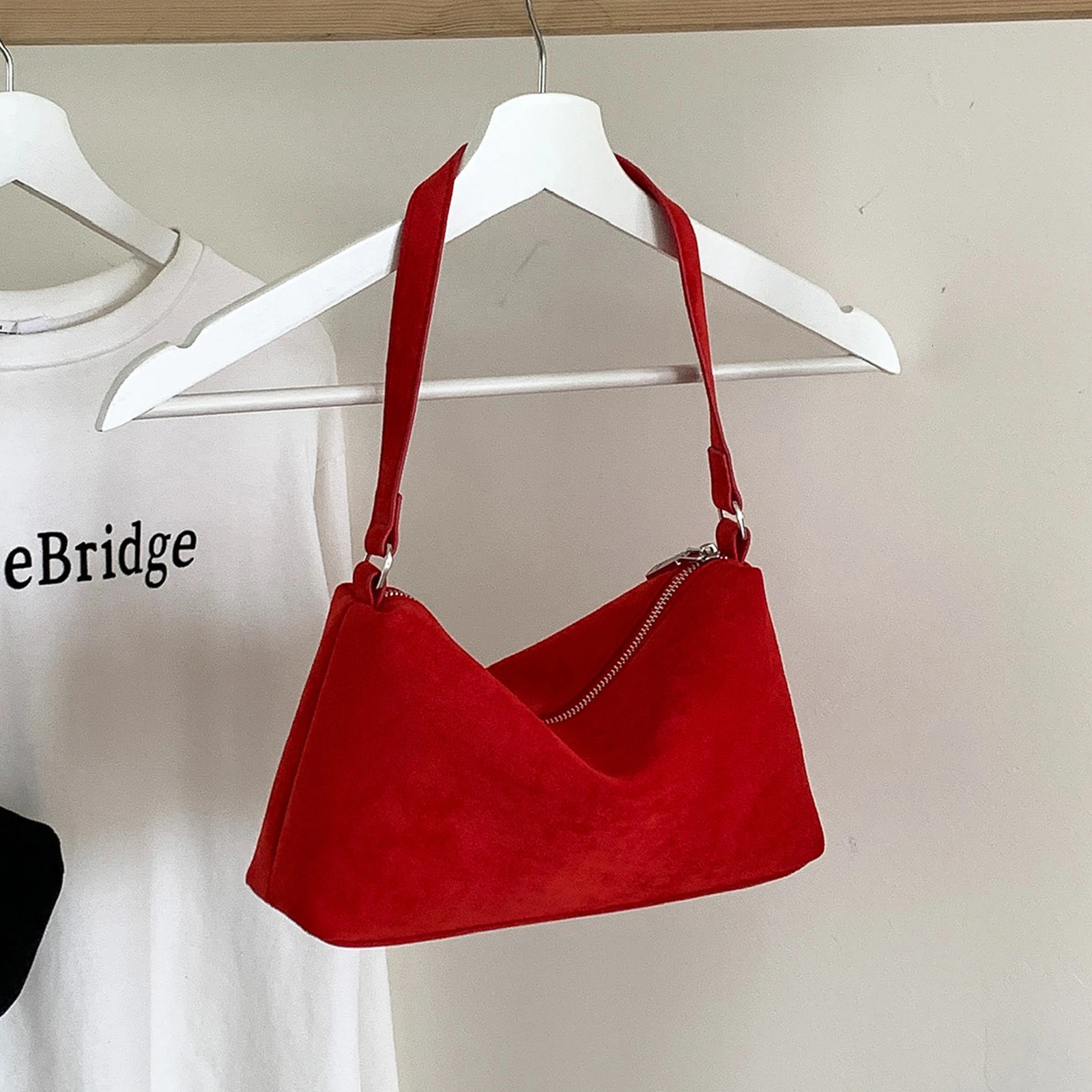 Retro Red Suede Underarm Bag for Women Fashion Small Square Handbags Autumn Winter Trendy Leopard Pattern Shoulder Bags 260910