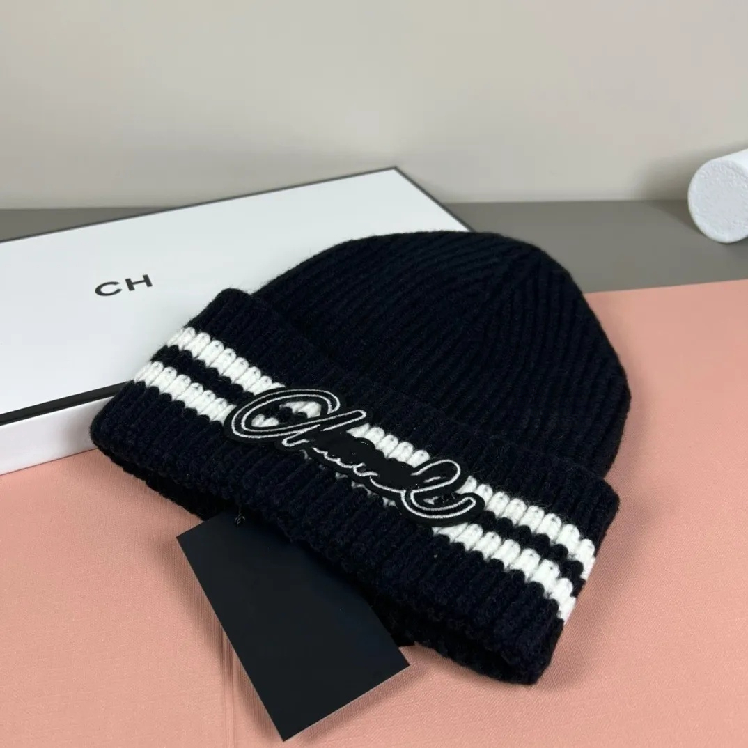 Classic beanie for women fashion designer twill knitted letter embroidery luxury brand wool autumn and winter quality plush warm hat Hot