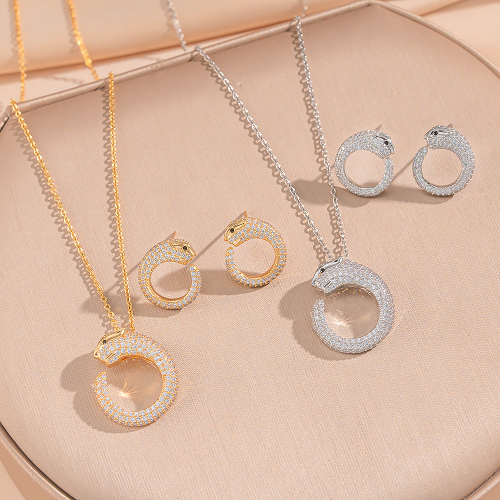 Luxury Brand Designer Jewelry Set Leopard Print Fashion Elegant Luxurious Earrings And Necklace With Delicate Zirconia Embellishments Z260916