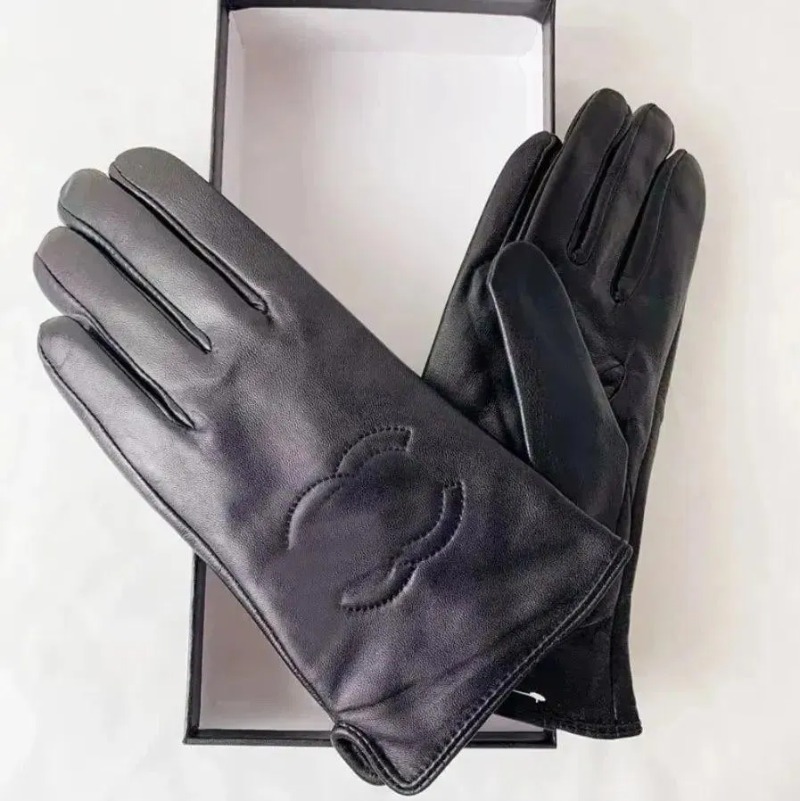 Women Leather Designer Brand Letters CC Men Sheepskin Touch Screen Soft Warm Winter Five Fingers Gloves Outdoor Hiking Cycling a61