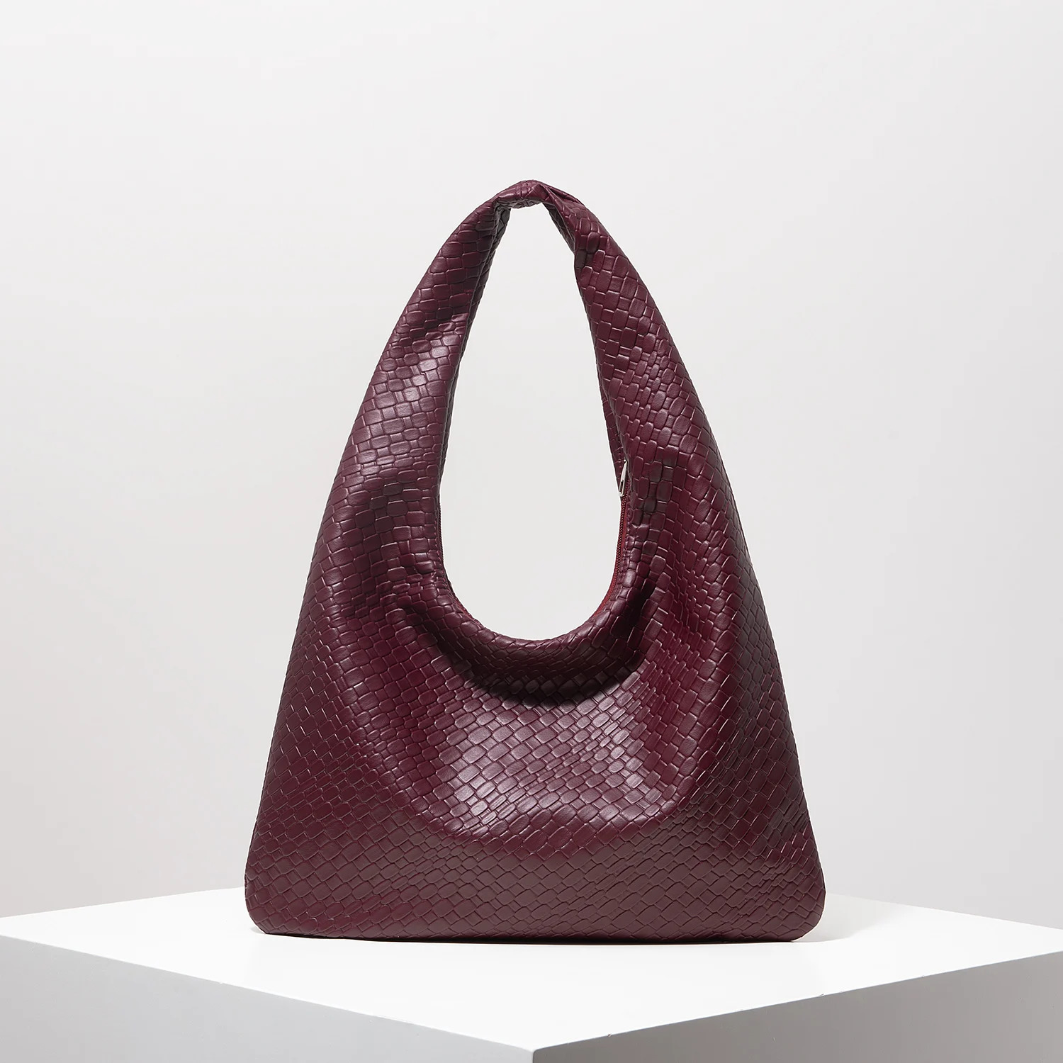 Vintage Faux Woven Leather Shoulder Bag Women's Handbag Large Capacity Tote Bag Crescent Bag Zippered Underarm Bag Daily Bag Pattern Random2609