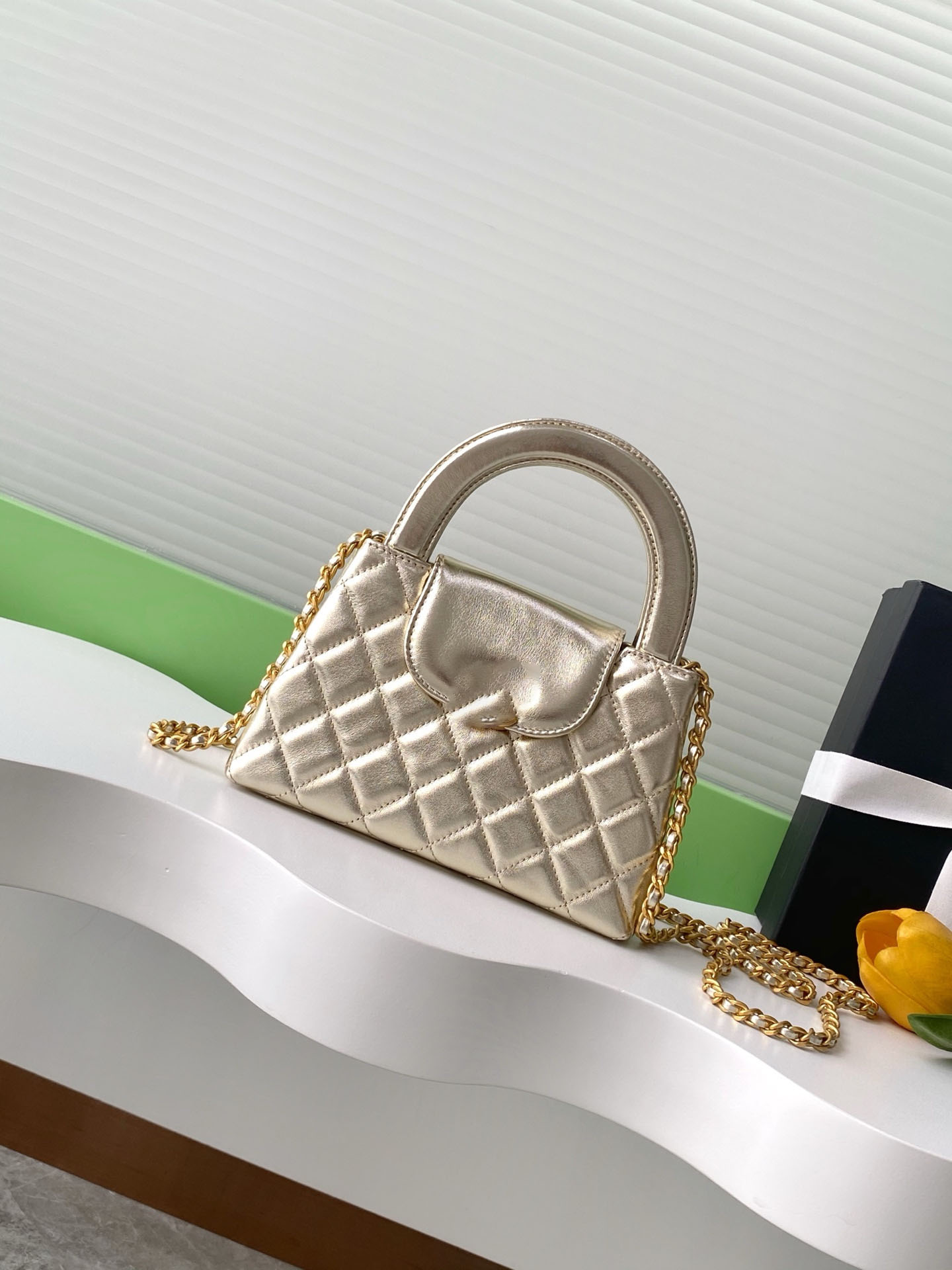 2026 Designer Women's Casual Soft Shoulder Crossbody Bag Multi-color Trendy Style Genuine Leather Shoulder Bag Small Capacity Women's Fash