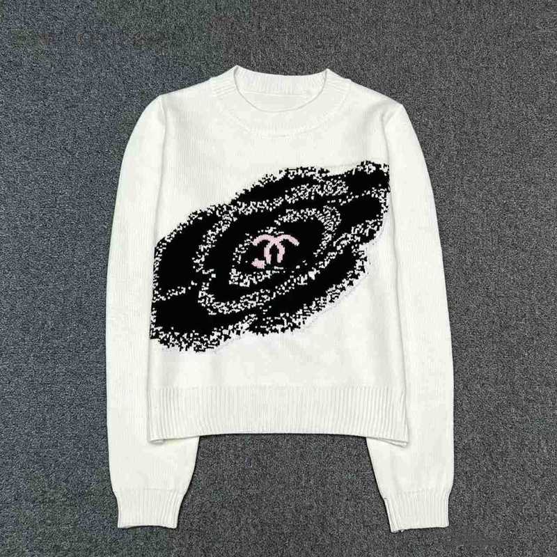 Womens Sweaters designer AutumnWinter New Kun Elegant Style Light Luxury Pullover with Floral Jacquard and Letter Embroidery Round Neck Long Sleeve