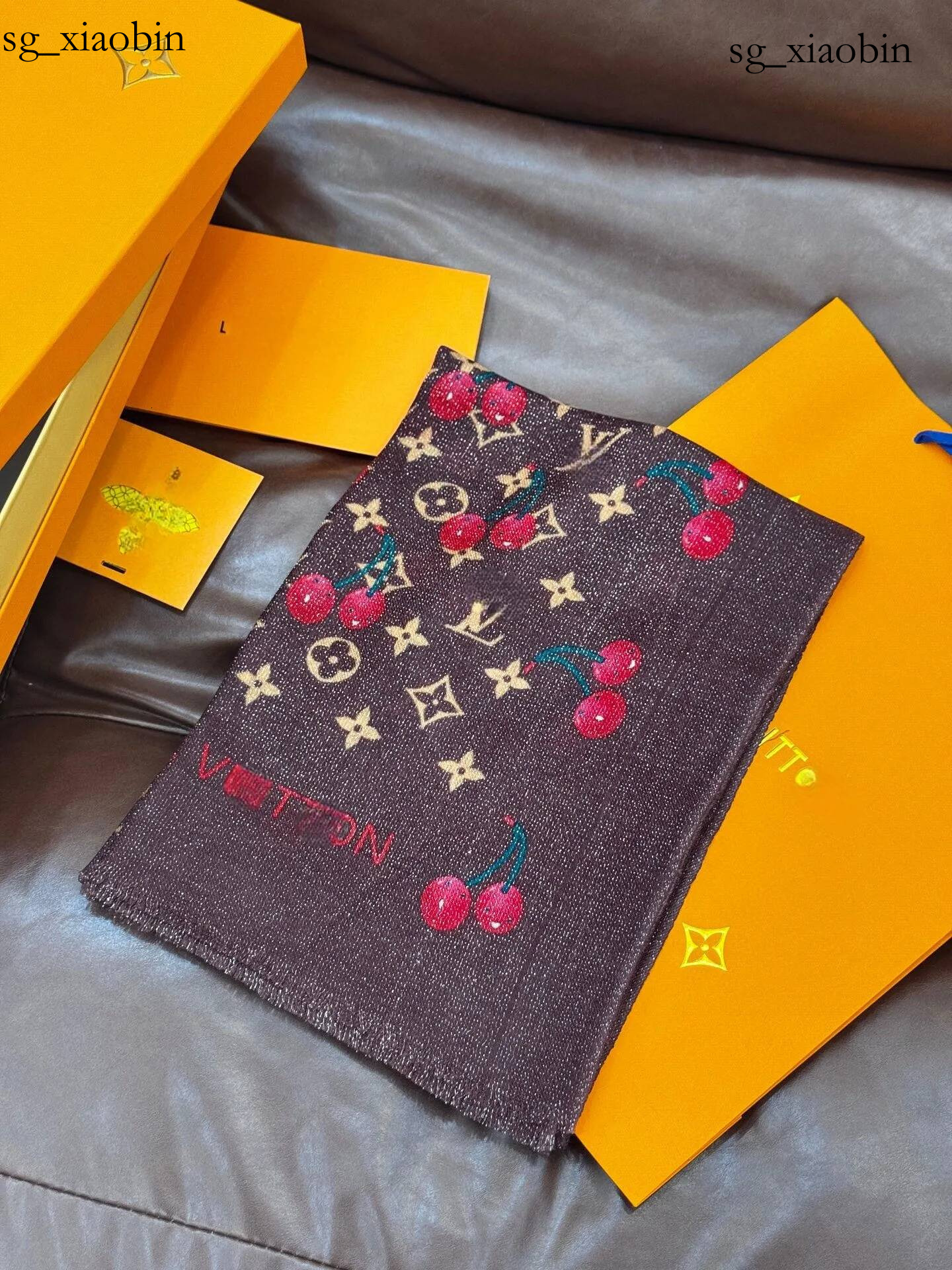 2026 Designer Women's High End Cashmere Red Cherry Square Series 140cm Double sided Silk and Wool Premium Scarf AAAAA Hot