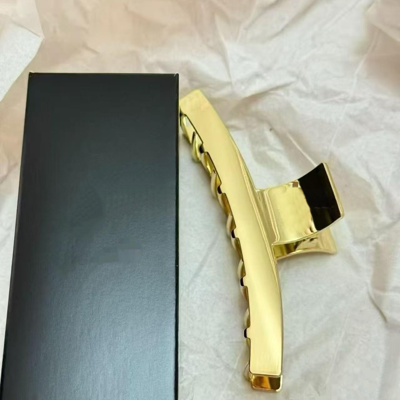 Fashion vintage Metal Gold Hair Claw clamps Designers classical hair Accessories VIP+Beatue with gift box
