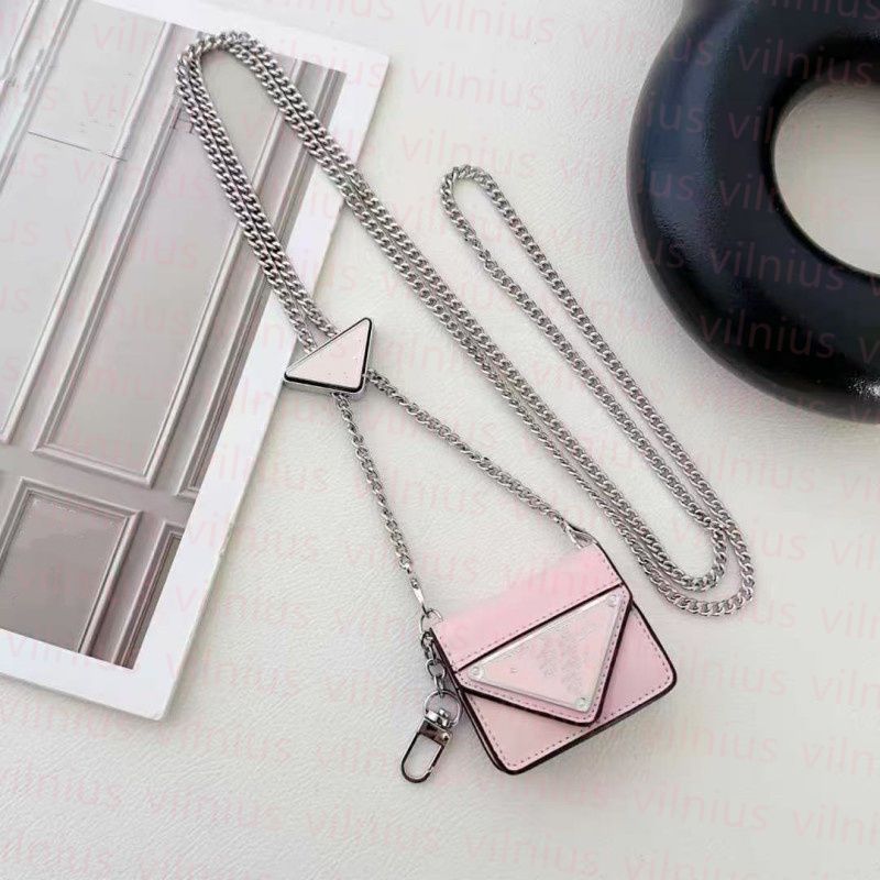 Mini sac à bandoulière pour femmes avec logo triangulaire, housse de protection en cuir PU, pochette à bandoulière avec chaîne en métal détachabl
