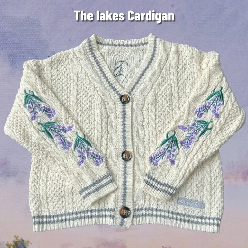 2025 Lakes Cardigan Womens Autumn Winter Wisteria Flowers Beige Cardigans Female Purple Embroidery Knitted Sweater Folklore Girl 260911