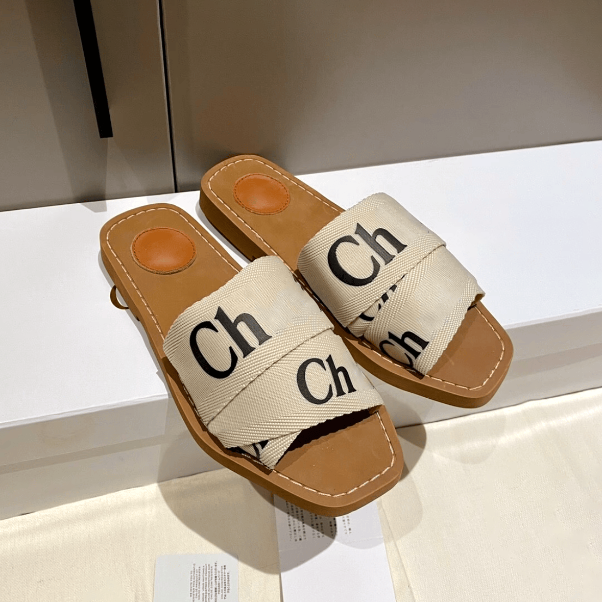 topCasual Summer Beach Slippers wood sole luxury Designer Sandal Beach pool Canva Women Flat Letter Print Fashion Sexy Mule Woven Strap Open Toe Sli