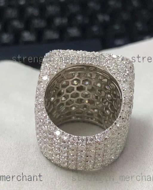 Fashion 925 Sterling Silver Lab Grown Diamond Silver Plated Luxury Ring Custom Fine Jewelry for Special Occasions Unisex