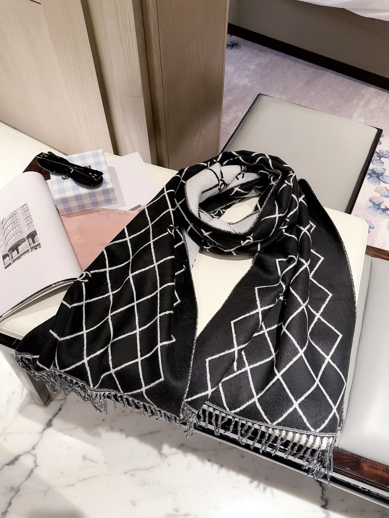 Scarves 2026 Classic Plaid Women Man Designer Scarf 100% Cashmere Scarves For Winter Warm Womens and mens Long Wraps Size 180x30cm