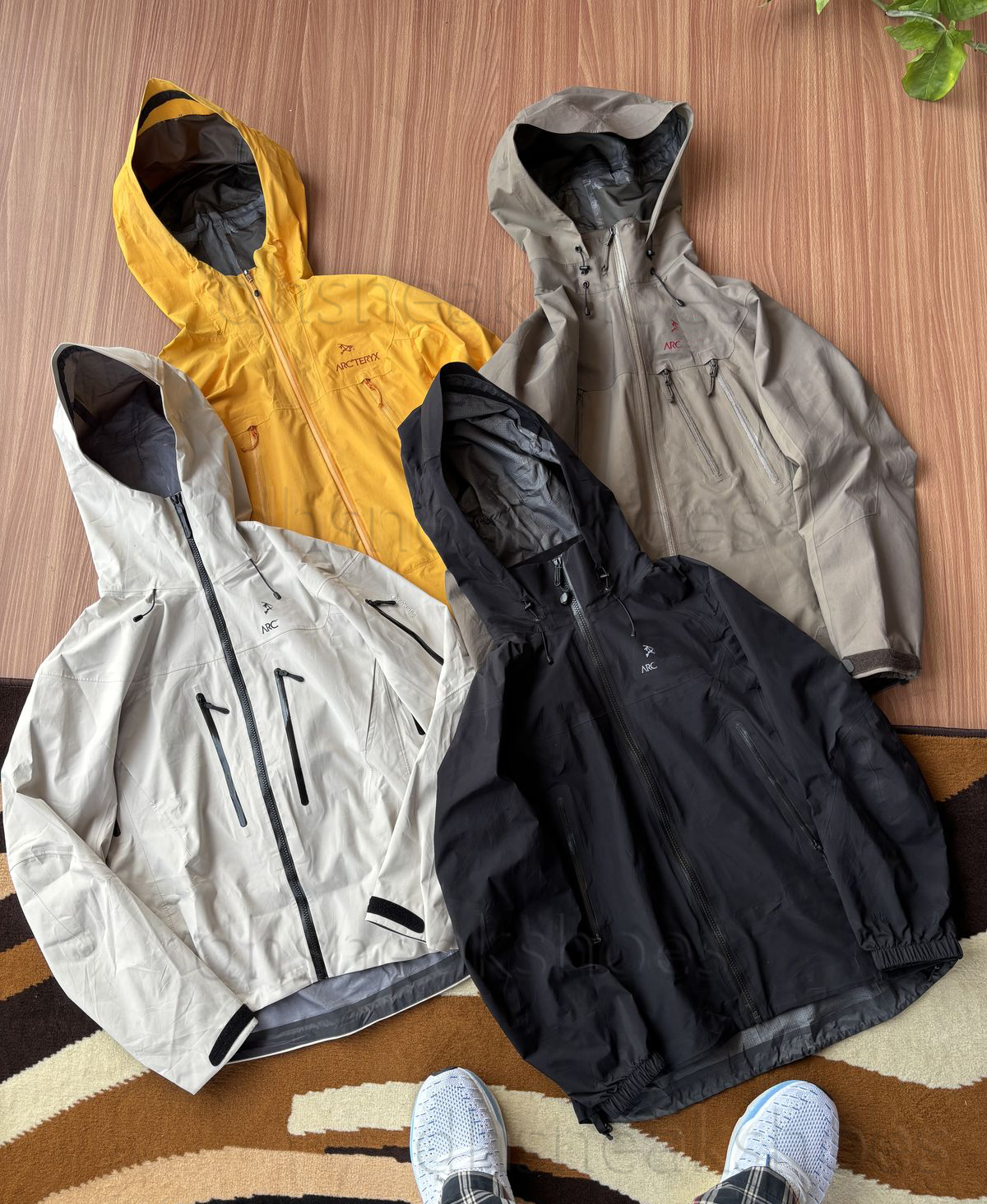 Designer Arcteryxismlyity Jacket Men Women Coat Artery Hard Shell Zip Up Jackets Waterproof Hood Windbreaker Jackets Mans High Quality Outerwear For