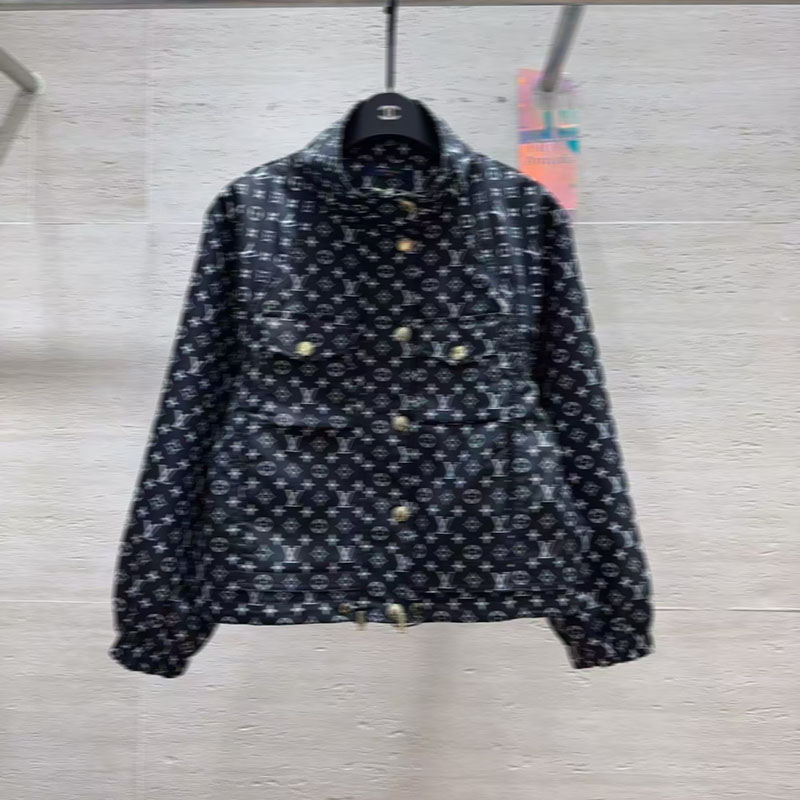 Designer's autumn and winter new fashionable printed hooded collar women's jacket, pocket double-sided design high-quality jacket