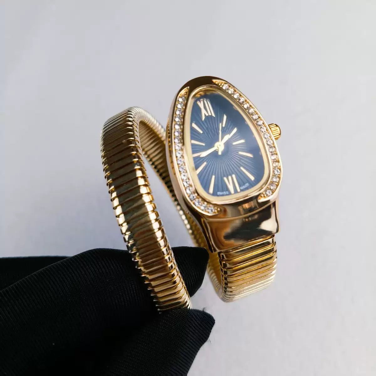 Reloj Mujer luxe or serpent remontage montres femmes mode cristal Quartz Bracelet montres dames montres cadeaux designer watch women luxury