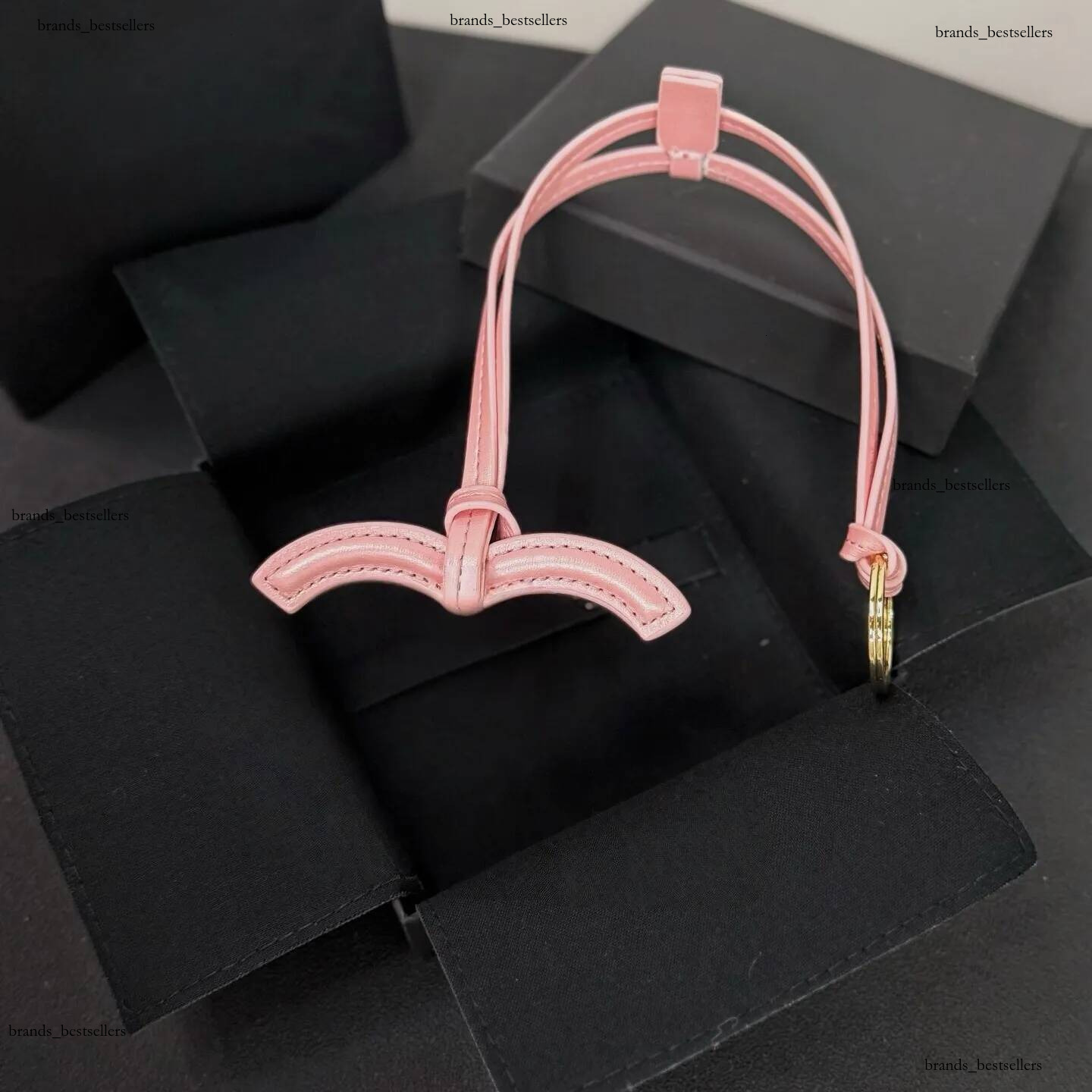 Keychains Spring Summer Designer Double CC genuine leather Lanyards Mini Charm Woman Key Chain Bag Handle Luxury String Purse Charms66