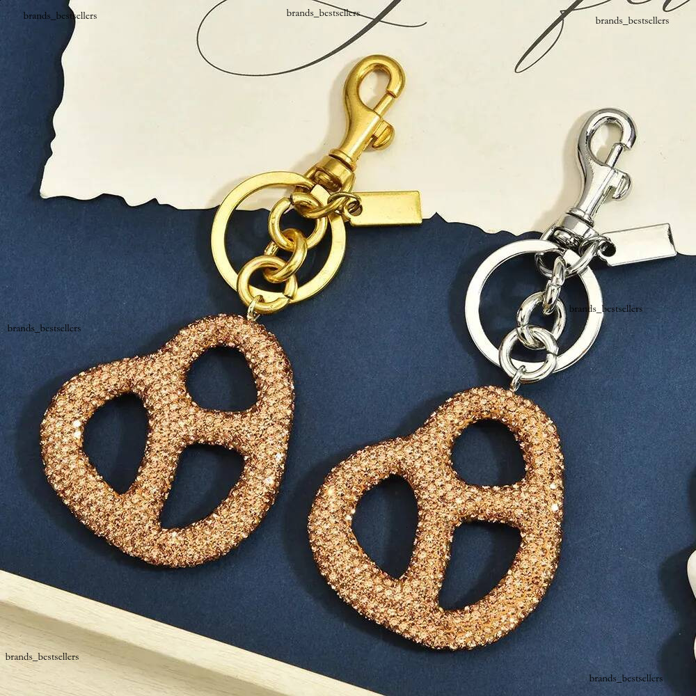 Bretzel strass sac charme cristal Bling porte-clés femmes y sac à main accessoires mignon pendentif alimentaire cadeau pour sacs à main fourre-to
