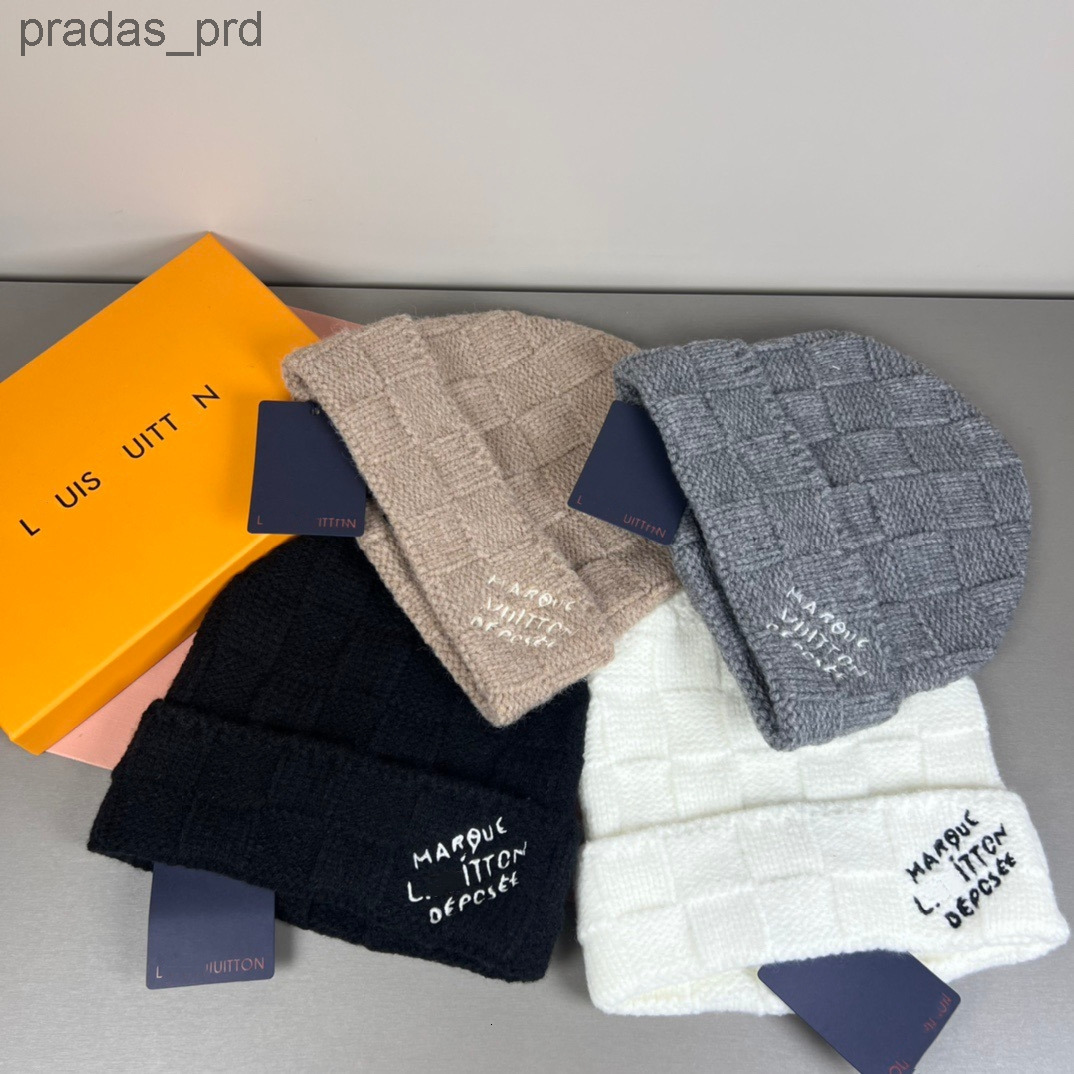 Classic beanie designer wool hat luxury cashmere cap embroidered letter pattern street 5RA4 luisly vitonsly vitonslies viutonliness vuttione Louise