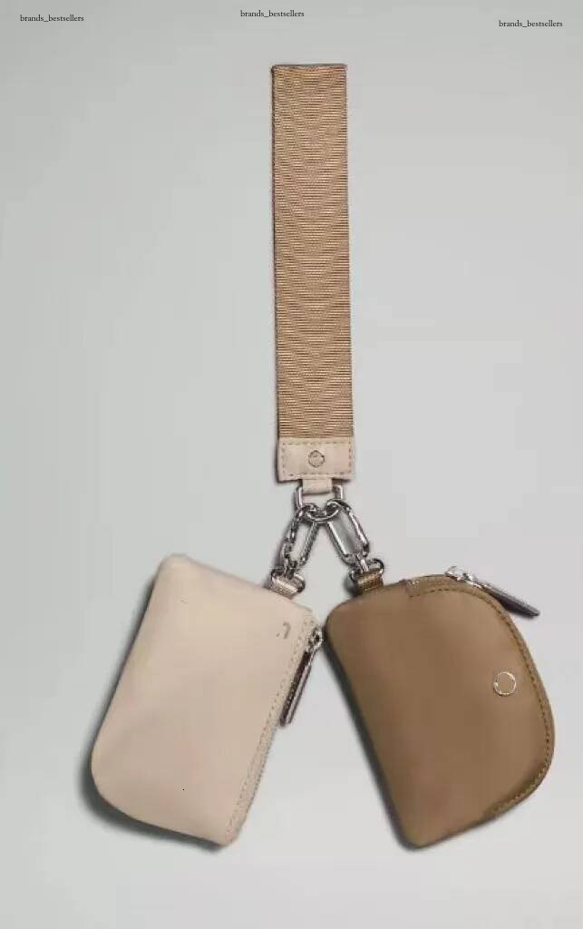 Porte-clés Lanyards Designer 5A Porte-clés en métal Nouveau double pochette bracelet pochette double sangle étanche mini sac de yoga porte-clés d