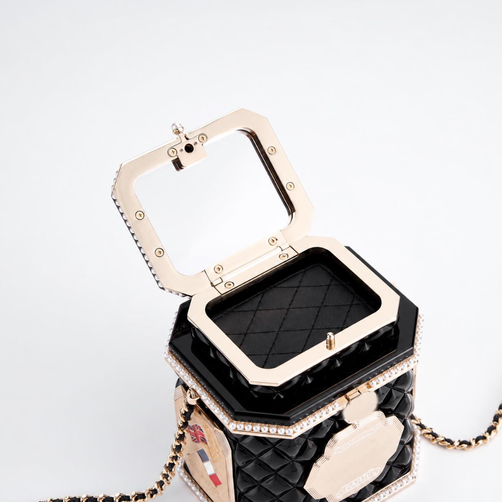 Box Bag Acrylic Pearl Trim Chain Crossbody Purse Elegant Evening Party Collectible Top-Tier Designer New Arrival