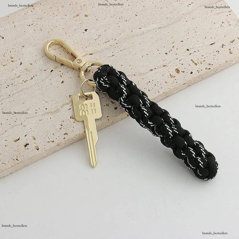 Luxury MU Italian fashion designer classic same style keychain for men and women