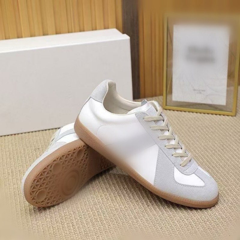 Designer Men Women Vintage German Training Style Sneakers Cowhide Suede Spliced Flat Gum Sole Casual Sport Shoes