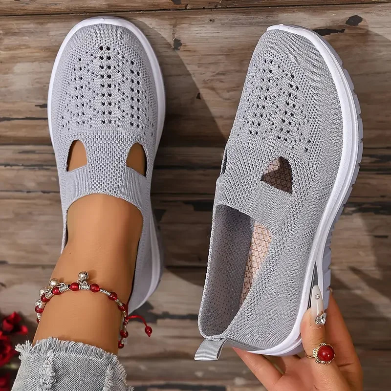 Women's Casual Sports Shoes Solid Color Breathable Sports Soft-Soled lightweight Walking Shoes Low-Top Knitted Casual Shoes 260911