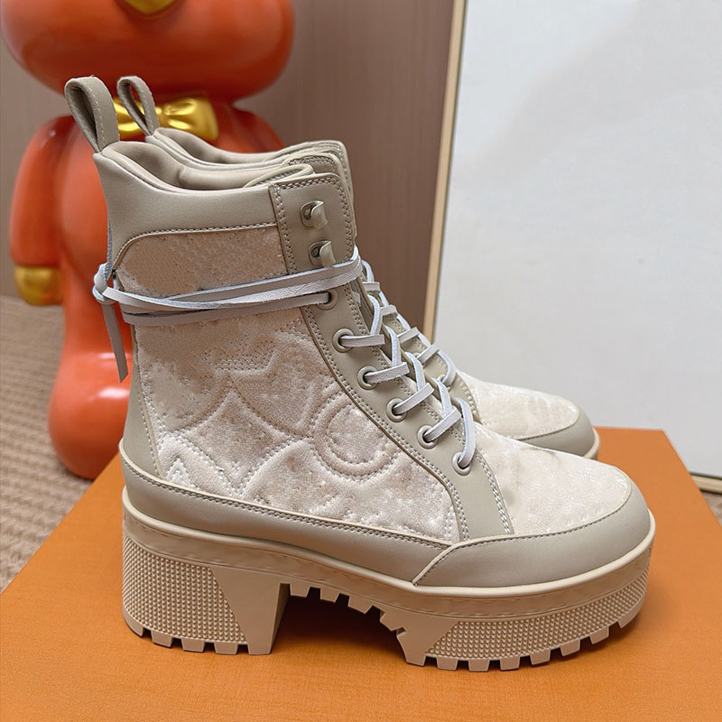 Women Chunky Platform Heels Ankle Boots Designer Printed Lace Up Outdoor Leisure Shoes With Dust Bags Vintage Brown Black Casual Shoes Rubber Sole