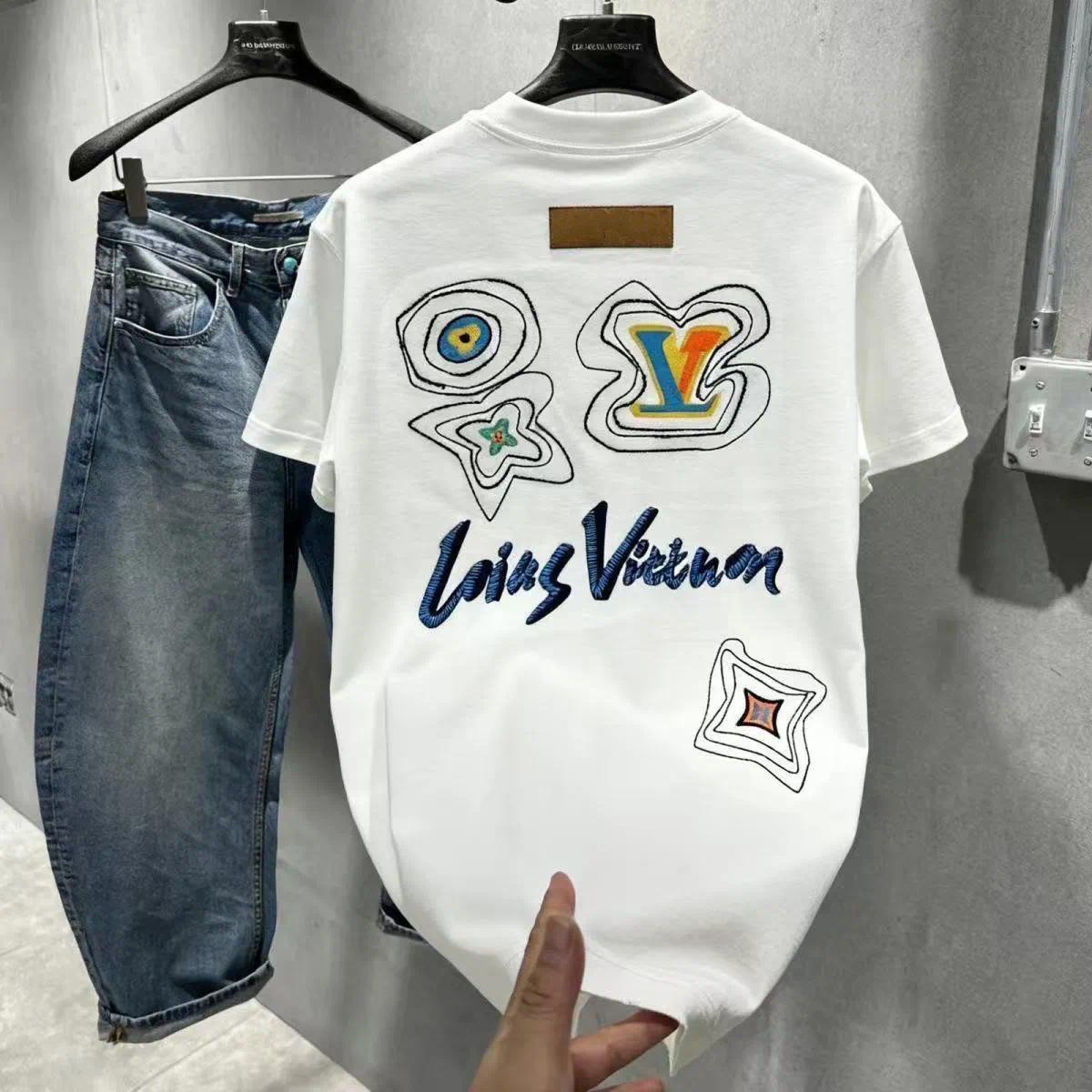 T-shirt de créateur pour hommes, style décontracté, ample et élégant, adapté aux hommes et aux femmes. Caractéristiques : design imprimé en 3D, m