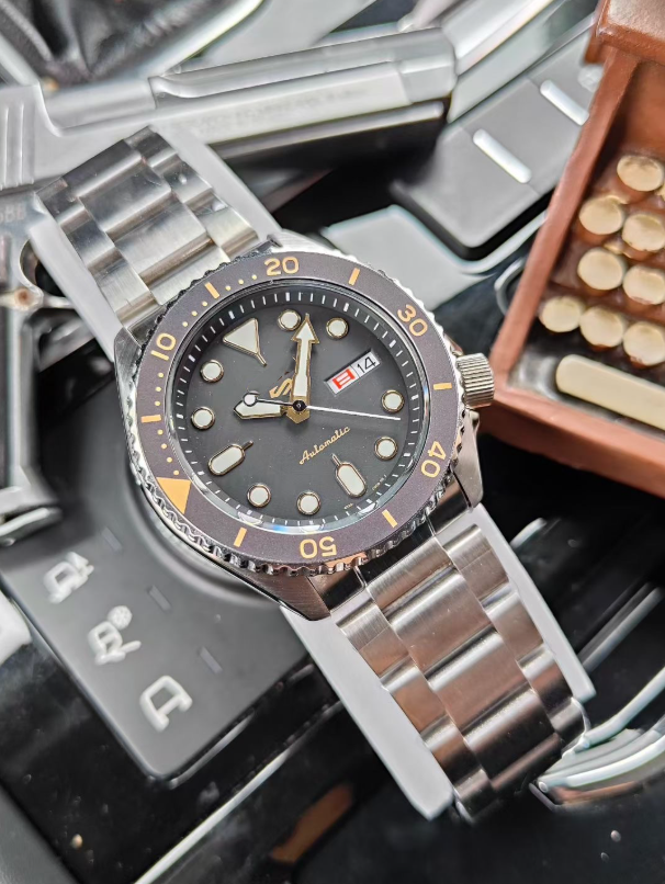 New SEIKOity men's all steel automatic mechanical diving watch, 42mm bezel sports watch, luminous hour markers, week calendar display, 20atm wa