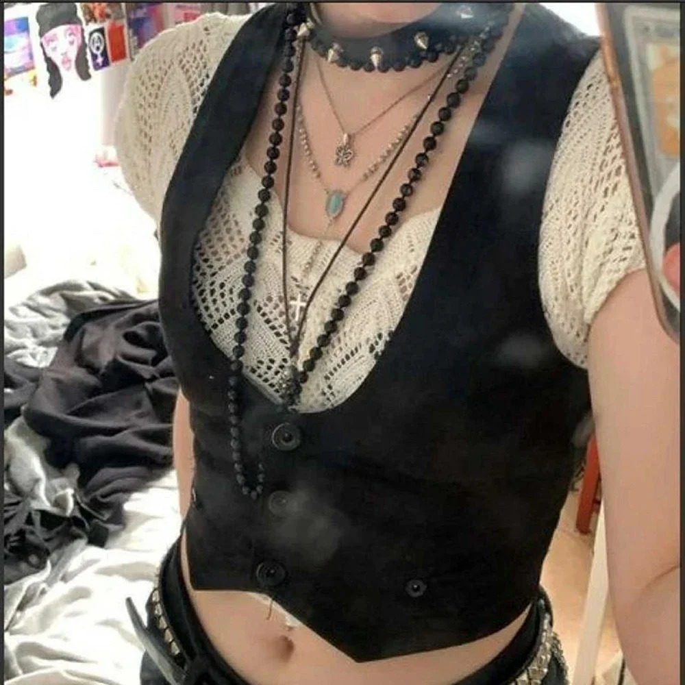 Combhasaki Y2K Vintage Womens Solid Color Irregular Hem Crop Vest Buttondown Ushaped Neck Aesthetic Grunge Waistcoat Tops 260914