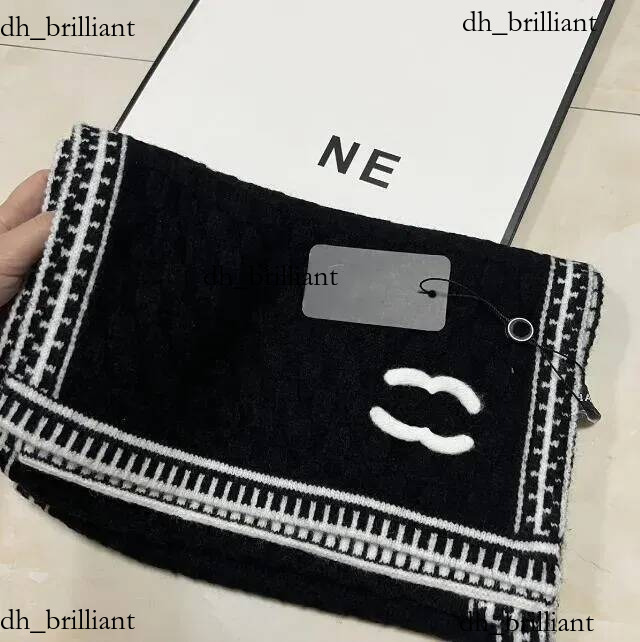 180X65cm Box Designer Long Womens With Thickened Wool Warmth Winter Neck sided 2024 purpose Dual Classic Cashmere designer Double for Scarf Size wom