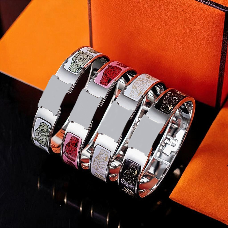 Luxury H Bracelet High Quality Silver Stainless Steel Charm Bracelet Daily Wear for Women Designer Jewelry