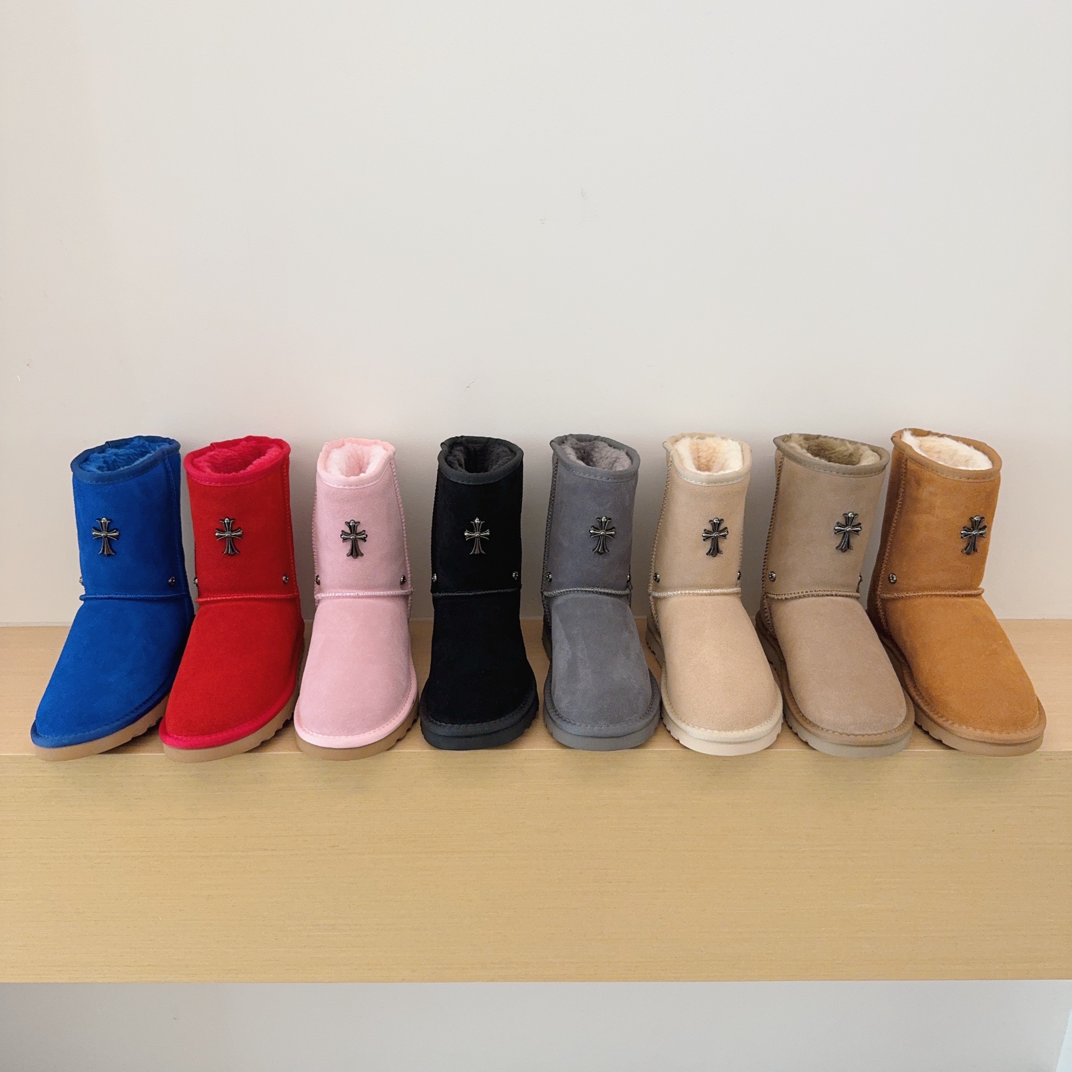 2026 designer boots tasman slippers clogs tazz shoes hunters boots botte snow boot booties slides bottes sheepskin boots platform fur suede ankle bo